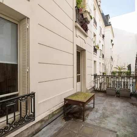 Apartment Amazing And Modern Flat For 6 In Le Marais Paris