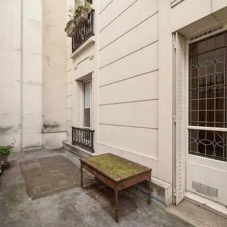 Amazing And Modern Flat For 6 In Le Marais Apartment